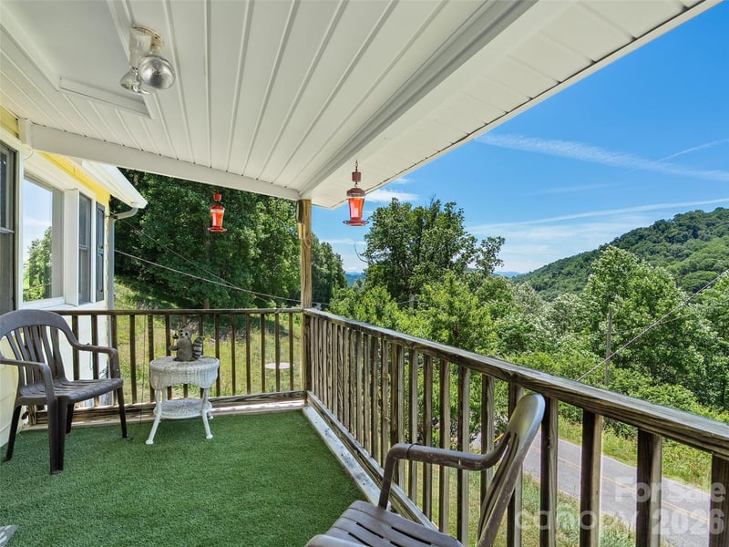 2426 Wesley Creek Rd, Clyde, NC 28721