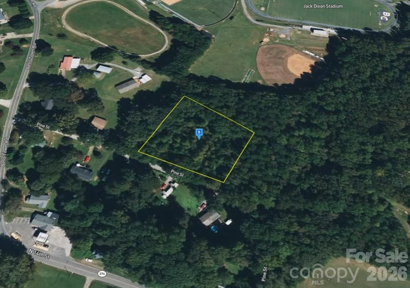 804 Pine St, Bessemer City, NC 28016