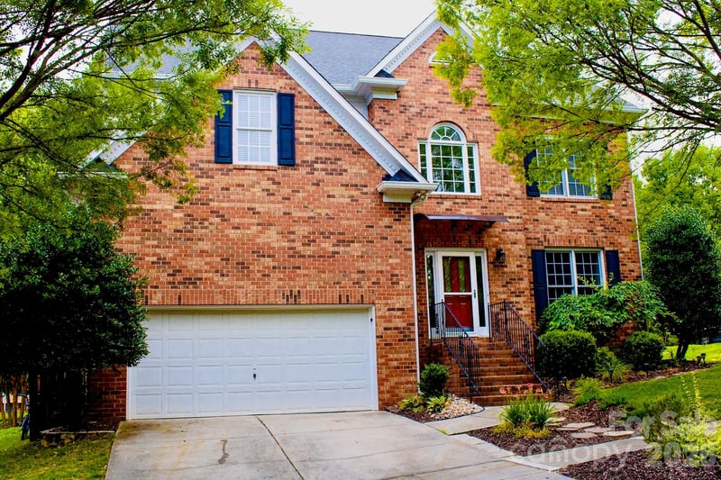 3085 River Bend Dr, Tega Cay, SC 29708
