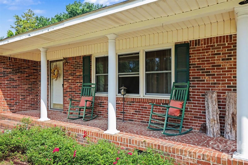 6774 Woodhaven Rd, Kershaw, SC 29067