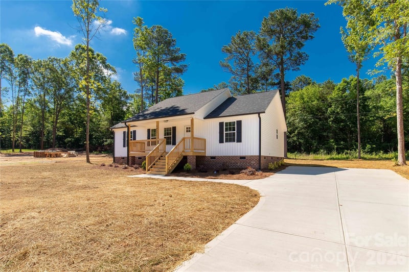1425 Mack Dr, Mcconnells, SC 29726