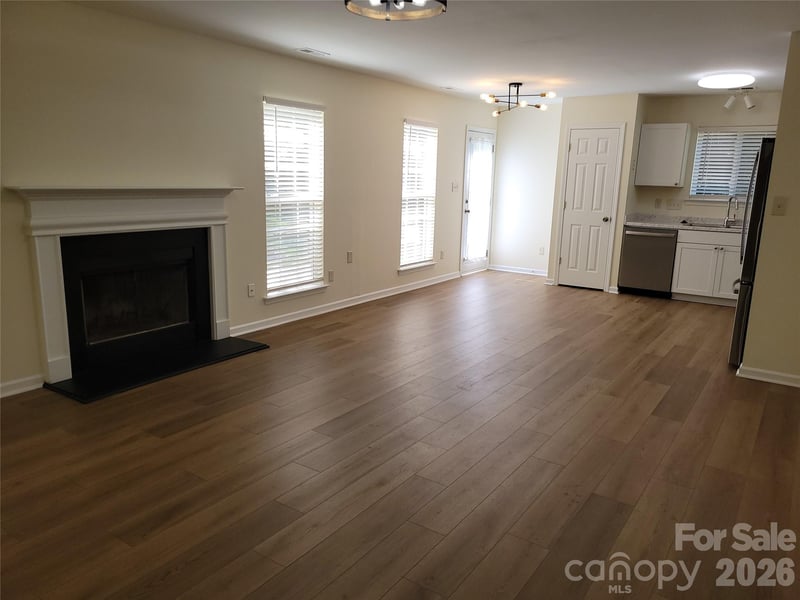 8012 Sheckler Ln, Matthews, NC 28104