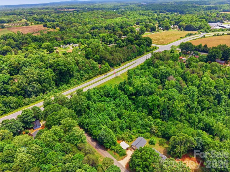 18 Easthaven Dr, Newton, NC 28658