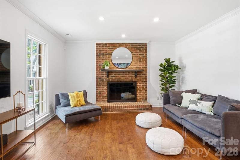 516 Eastville Ct, Matthews, NC 28105