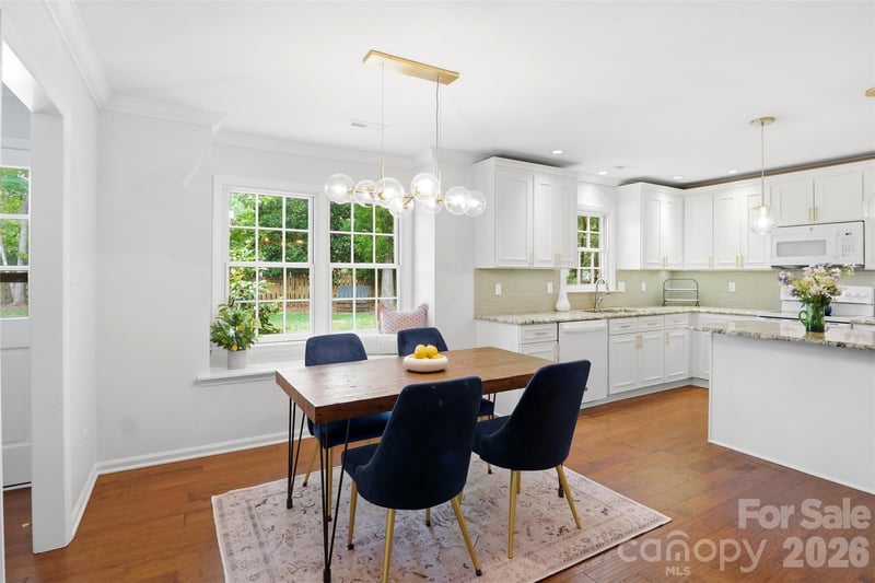 516 Eastville Ct, Matthews, NC 28105