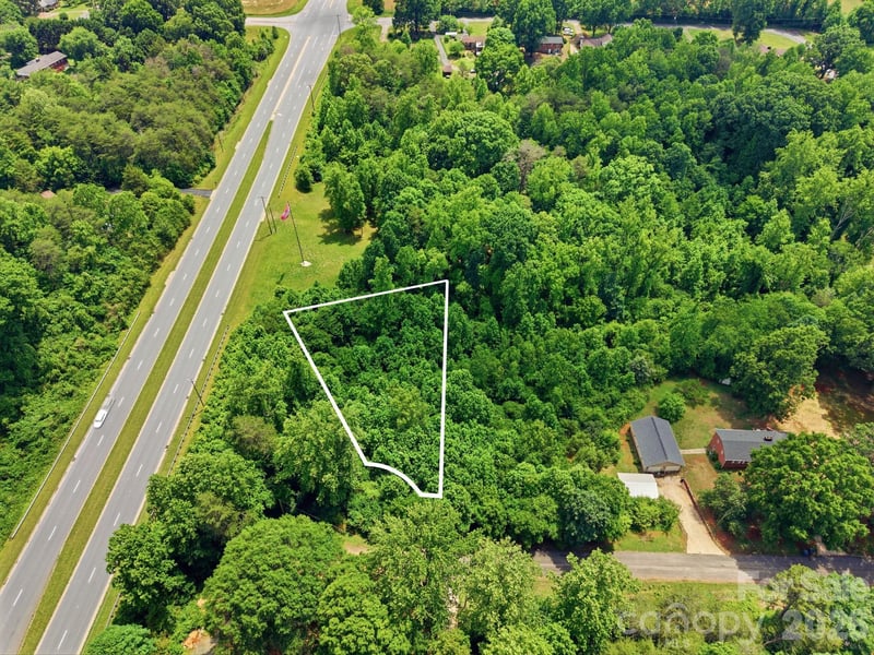 48 Easthaven Dr, Newton, NC 28658