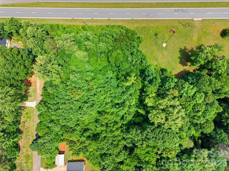 48 Easthaven Dr, Newton, NC 28658