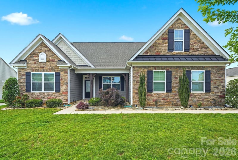 110 Caversham Dr, Mooresville, NC 28115