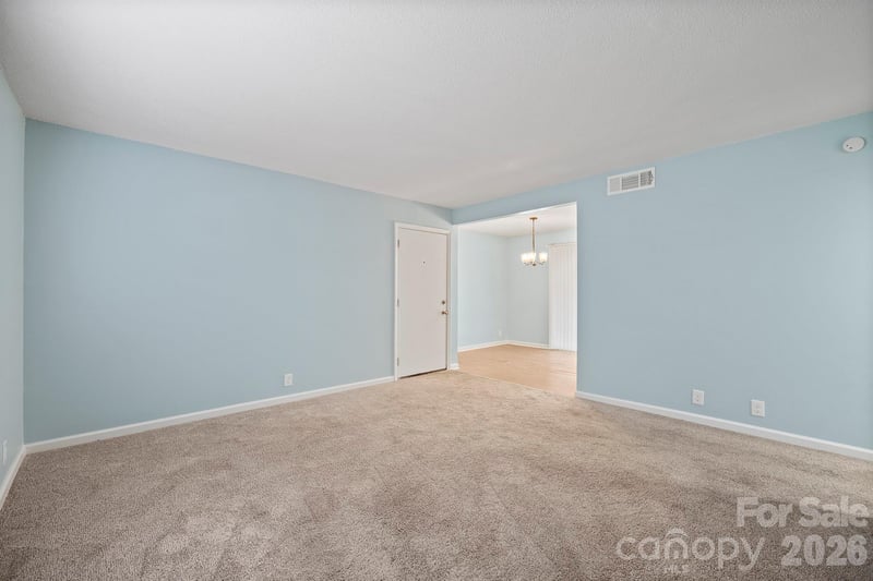 2630 Park Rd, Charlotte, NC 28209