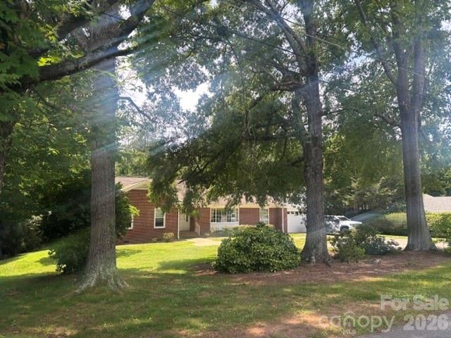 1807 5th St, Hickory, NC 28601