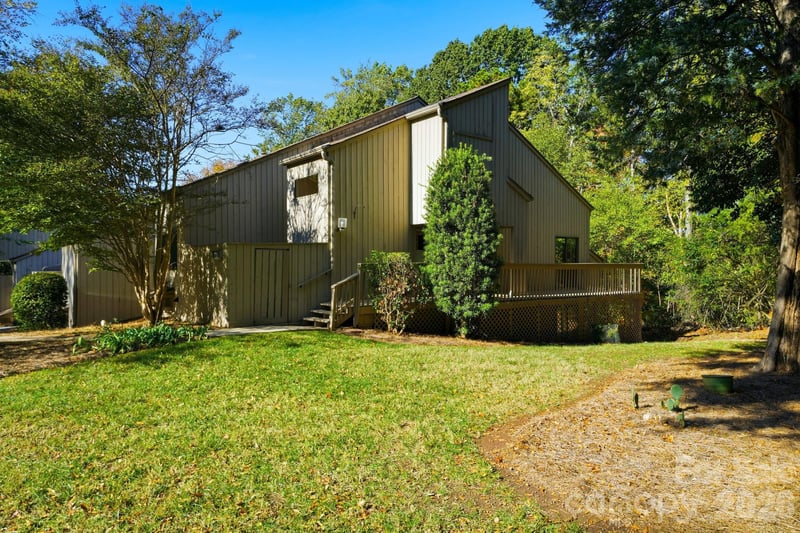 201 Riverview Ter, Clover, SC 29710