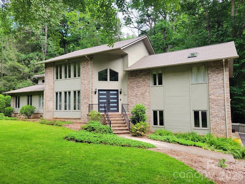 305 Sondley Dr, Asheville, NC 28805