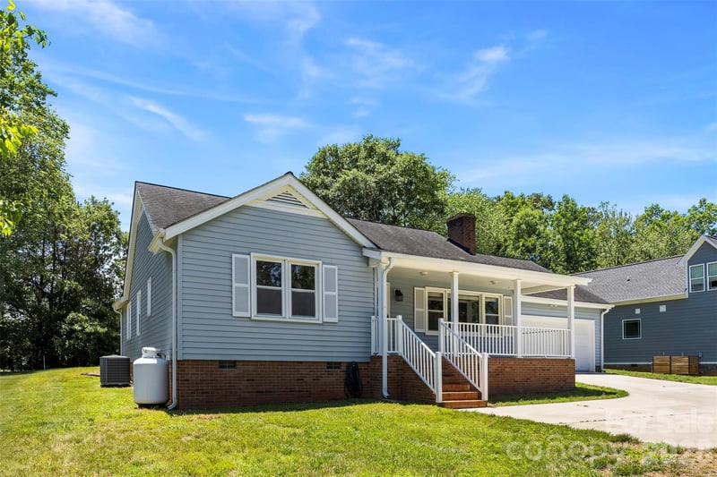 3447 Lake Shore Rd, Denver, NC 28037