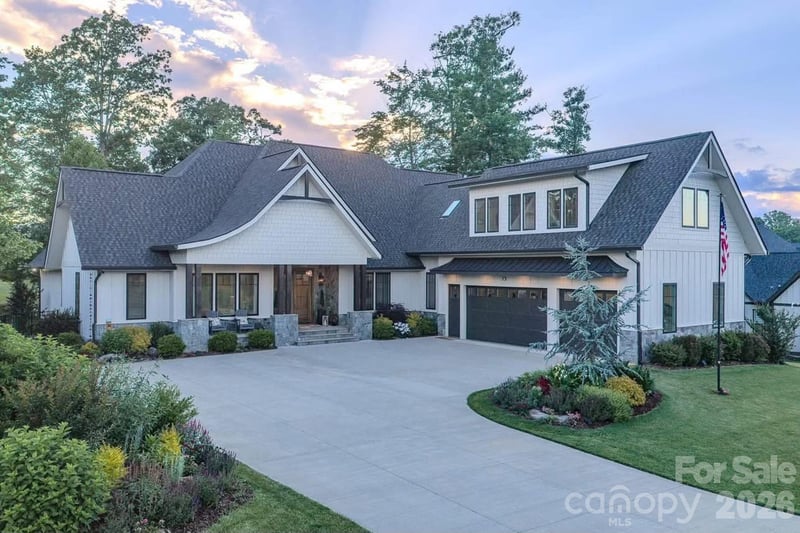 73 Angelina Ln, Mills River, NC 28759