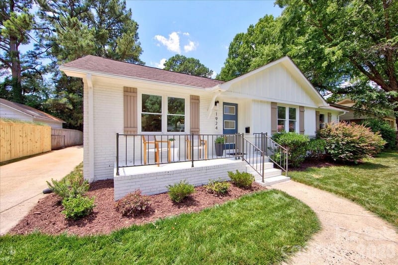 1924 Bentley Pl, Charlotte, NC 28205