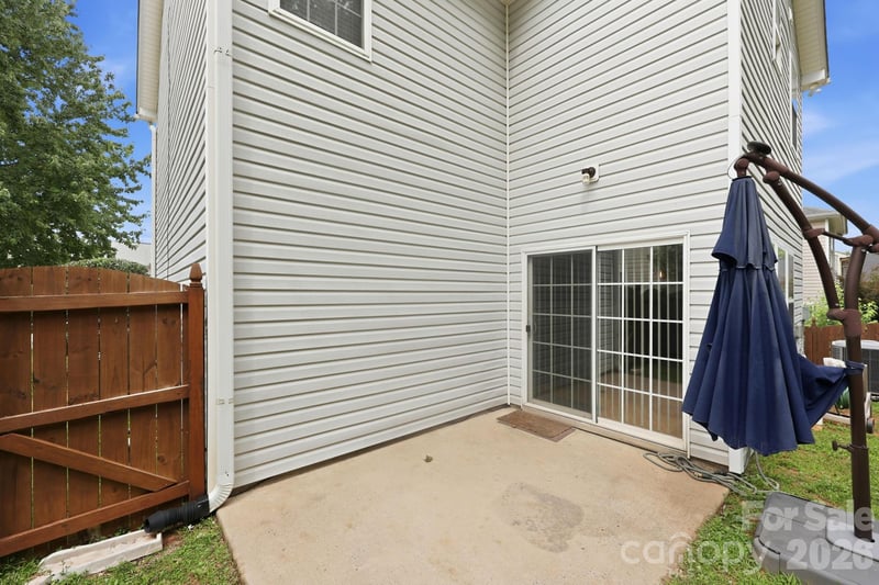 6207 Blue Ash Ln, Charlotte, NC 28215