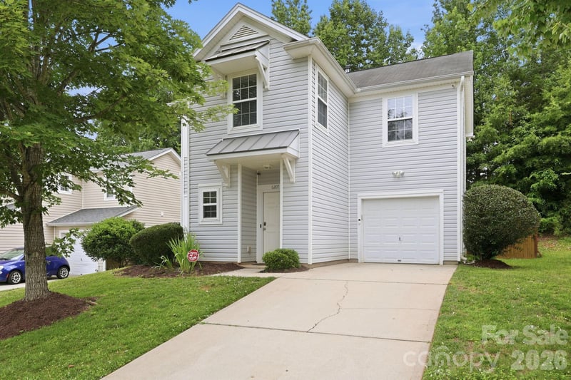 6207 Blue Ash Ln, Charlotte, NC 28215