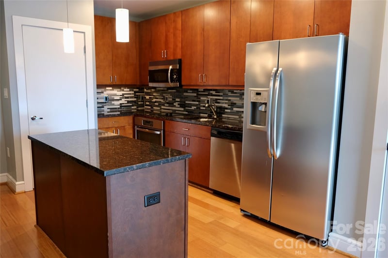 333 Trade St #1210, Charlotte, NC 28202