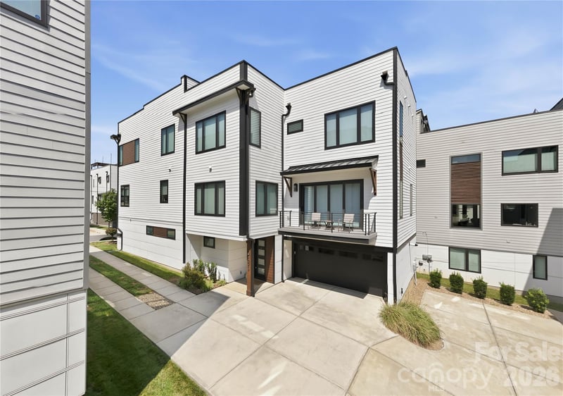 1004 Westbrook Dr, Charlotte, NC 28202