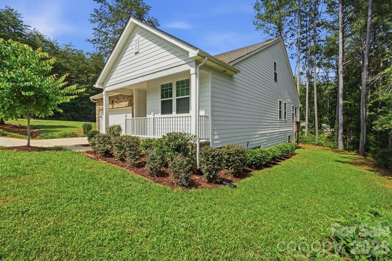 8157 Long Island Rd, Catawba, NC 28609
