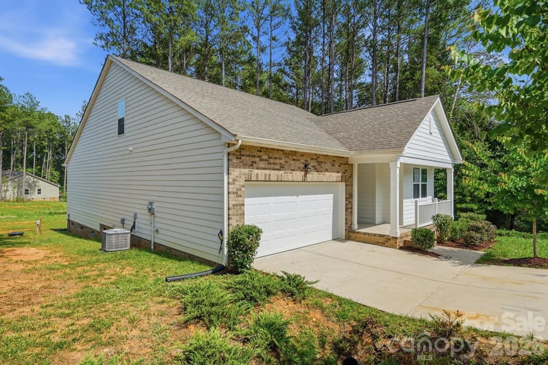 8157 Long Island Rd, Catawba, NC 28609