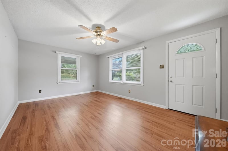 8035 Old Nc 10 None, Hickory, NC 28602