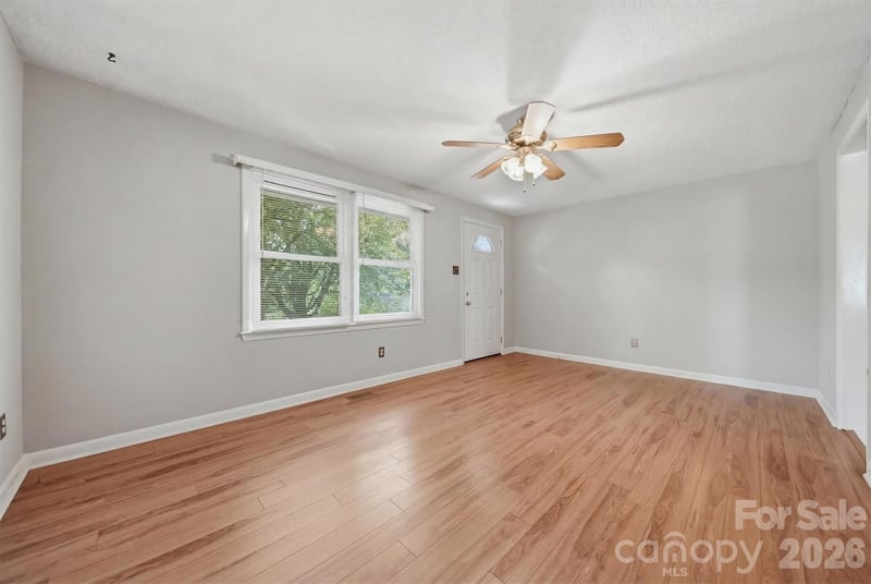8035 Old Nc 10 None, Hickory, NC 28602