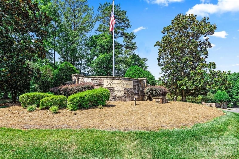 113 Harbor Watch Dr, Statesville, NC 28677
