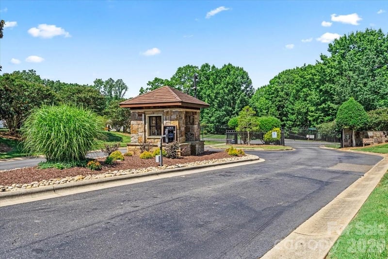 113 Harbor Watch Dr, Statesville, NC 28677