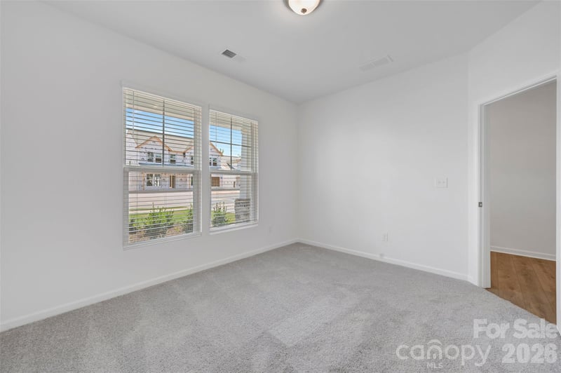 8887 Visgrove Dr, Sherrills Ford, NC 28673