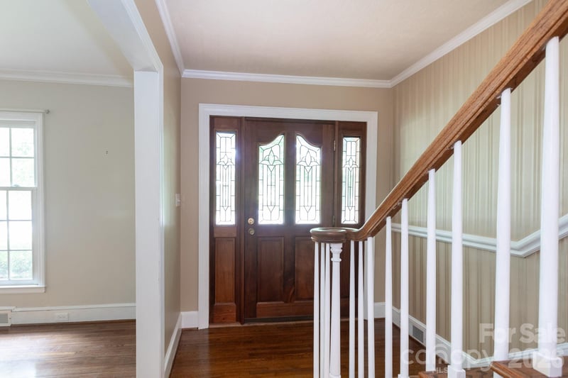 5511 Robinhood Rd, Charlotte, NC 28211