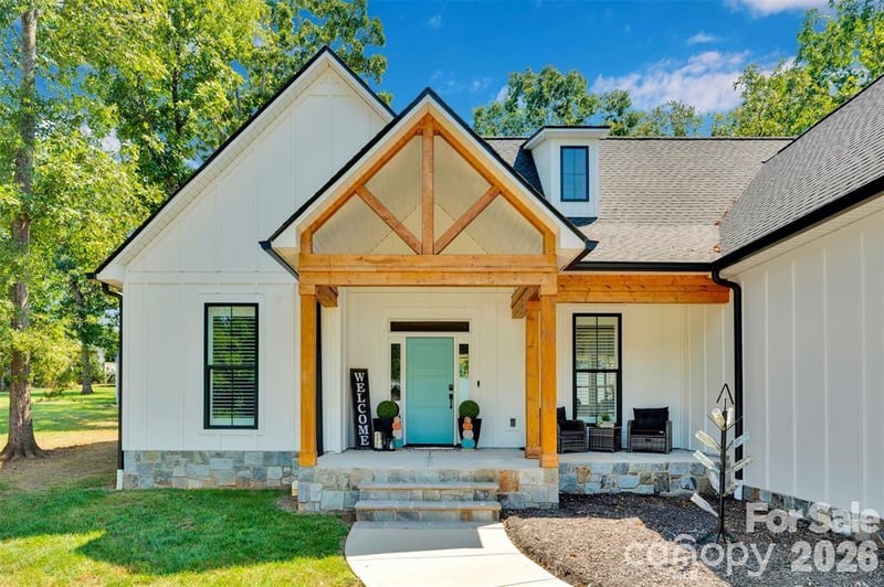 2754 Emperor St, Claremont, NC 28610