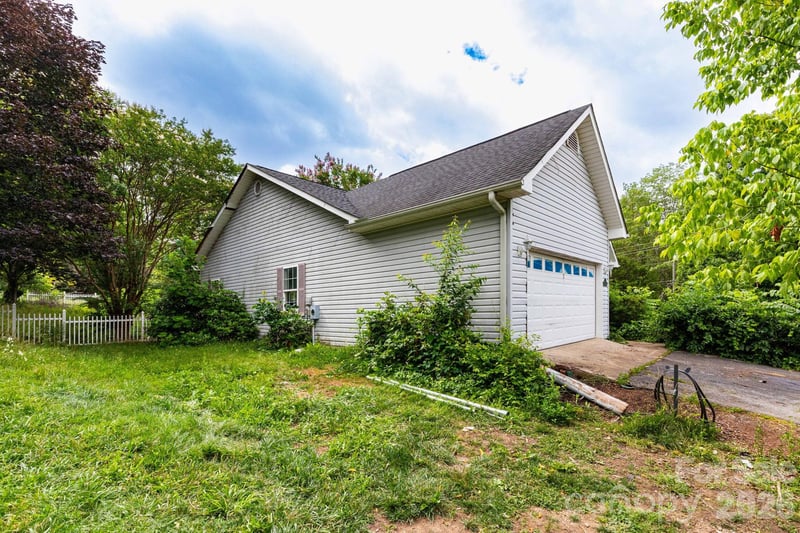 5 Carter Vw, Arden, NC 28704
