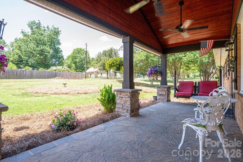 601 Wren Rd, Gastonia, NC 28056
