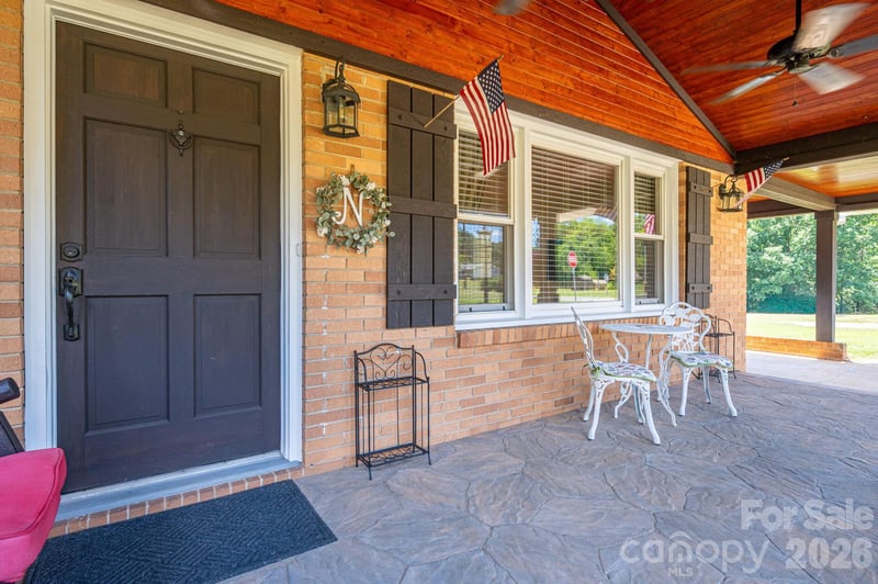 601 Wren Rd, Gastonia, NC 28056