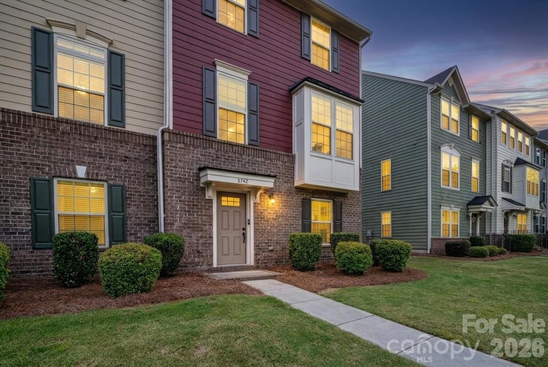 3742 Speer Blvd, Charlotte, NC 28217