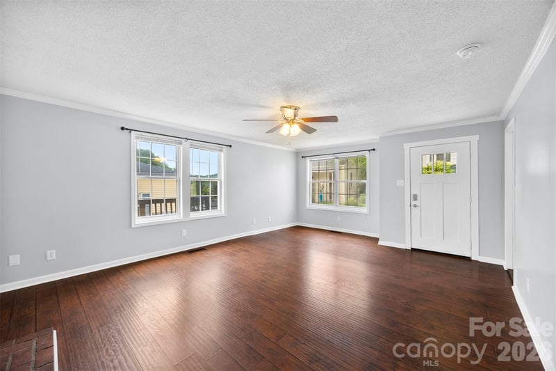 116 7th St, Cramerton, NC 28032