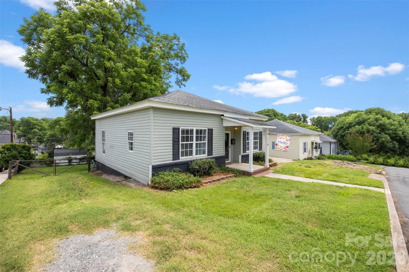 116 7th St, Cramerton, NC 28032