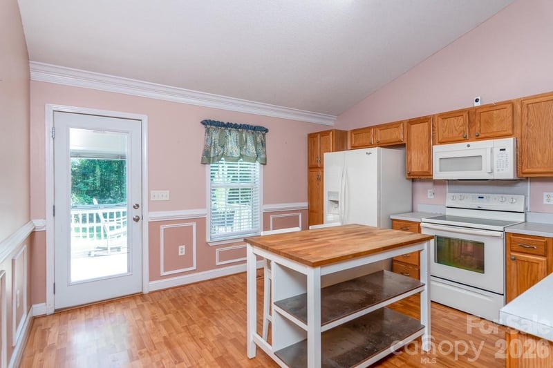 7534 Anchors Aweigh Ln, Sherrills Ford, NC 28673
