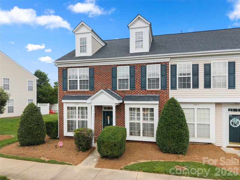 7641 Bluff Point Ln, Denver, NC 28037