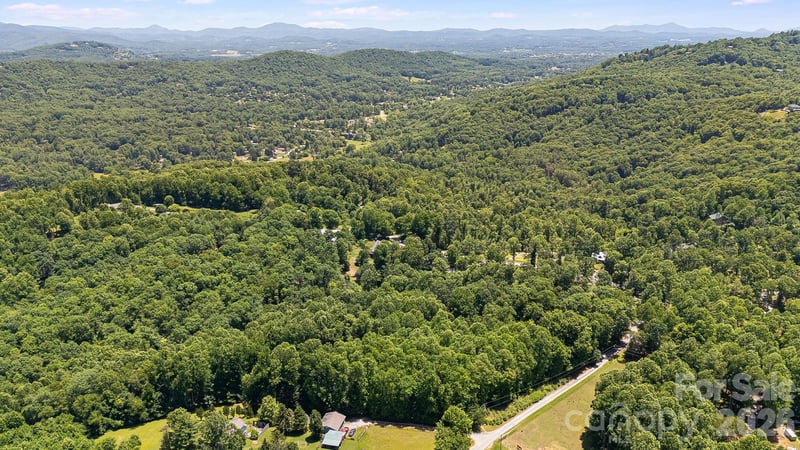 43 Reeses Ridge Ct, Hendersonville, NC 28739