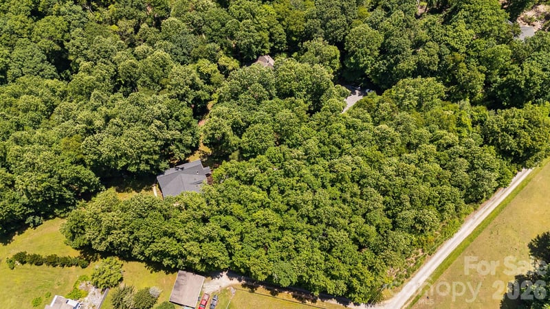 43 Reeses Ridge Ct, Hendersonville, NC 28739