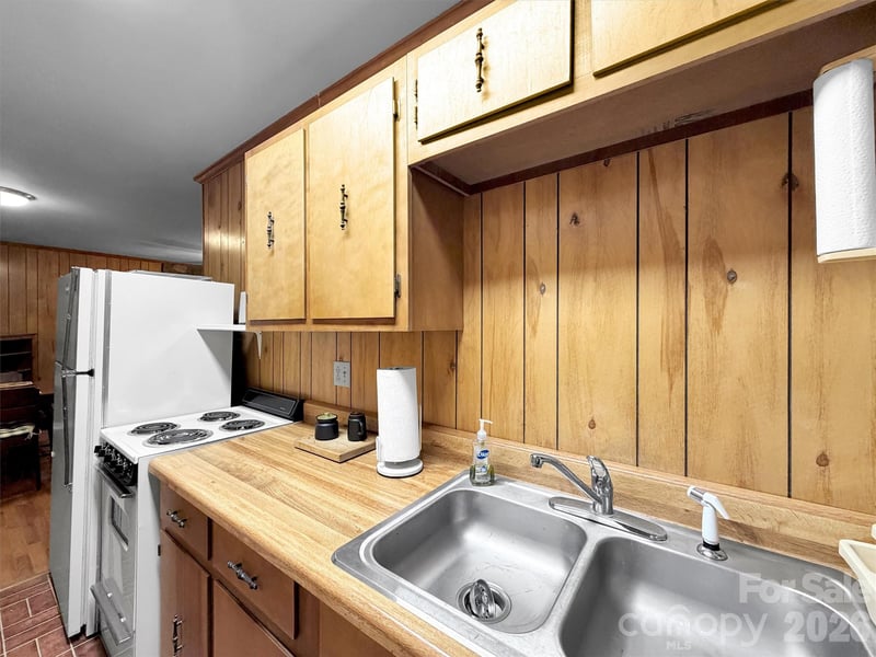 279 Rocky Top Rd, Maggie Valley, NC 28751