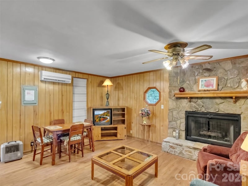 279 Rocky Top Rd, Maggie Valley, NC 28751