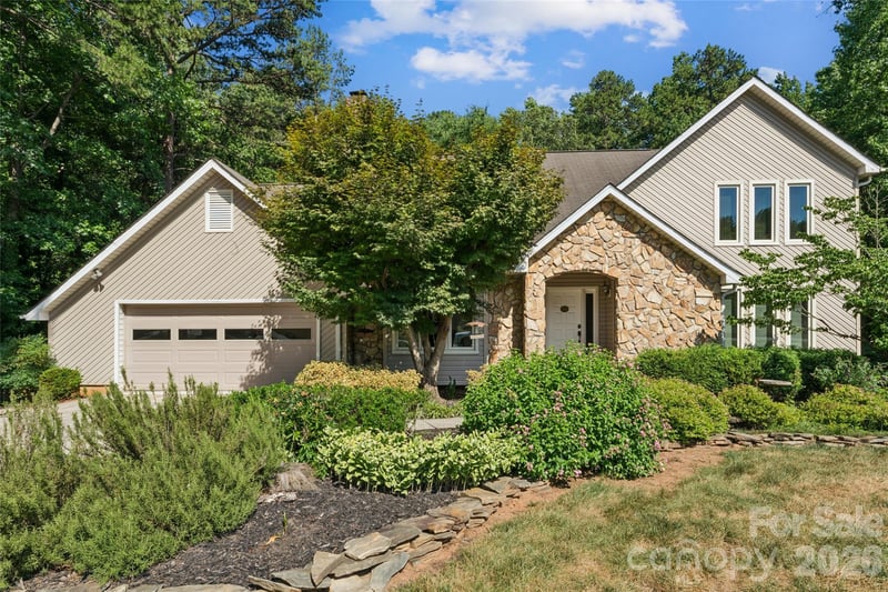 7935 Altacrest Dr, Concord, NC 28027