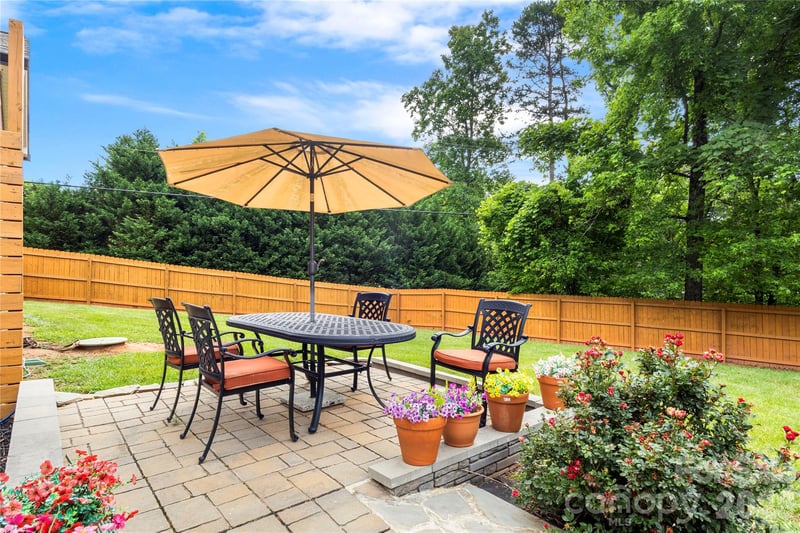 7760 Wallace Ln, Denver, NC 28037