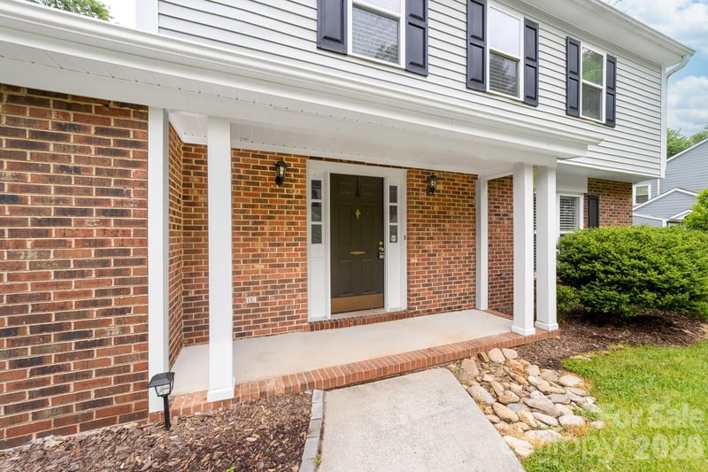 616 Silversmith Ln, Charlotte, NC 28270