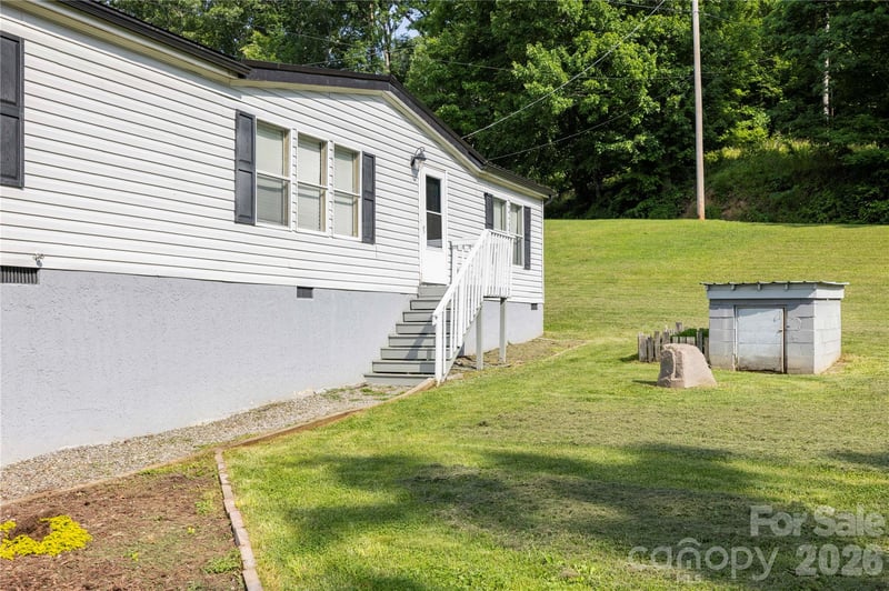 245 Mountain Grove Rd, Canton, NC 28716
