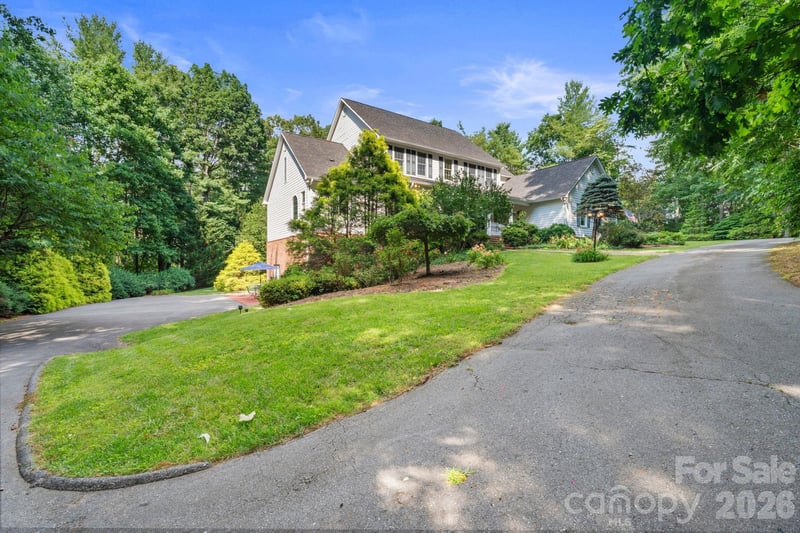 107 Windsong Extension, Fairview, NC 28730