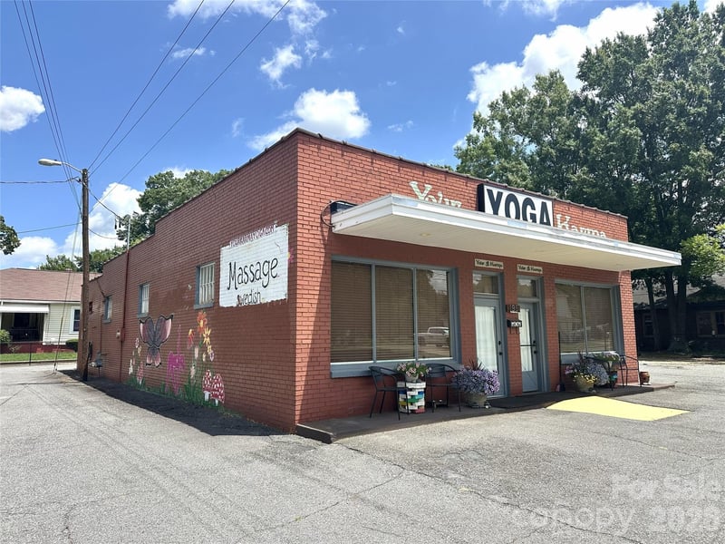 195 Statesville Ave, Mooresville, NC 28115